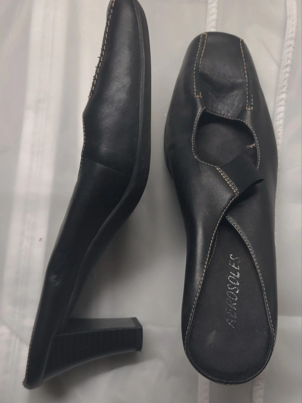 AEROSOLES Black Leather Slip-On Mules with Contrast Stitching